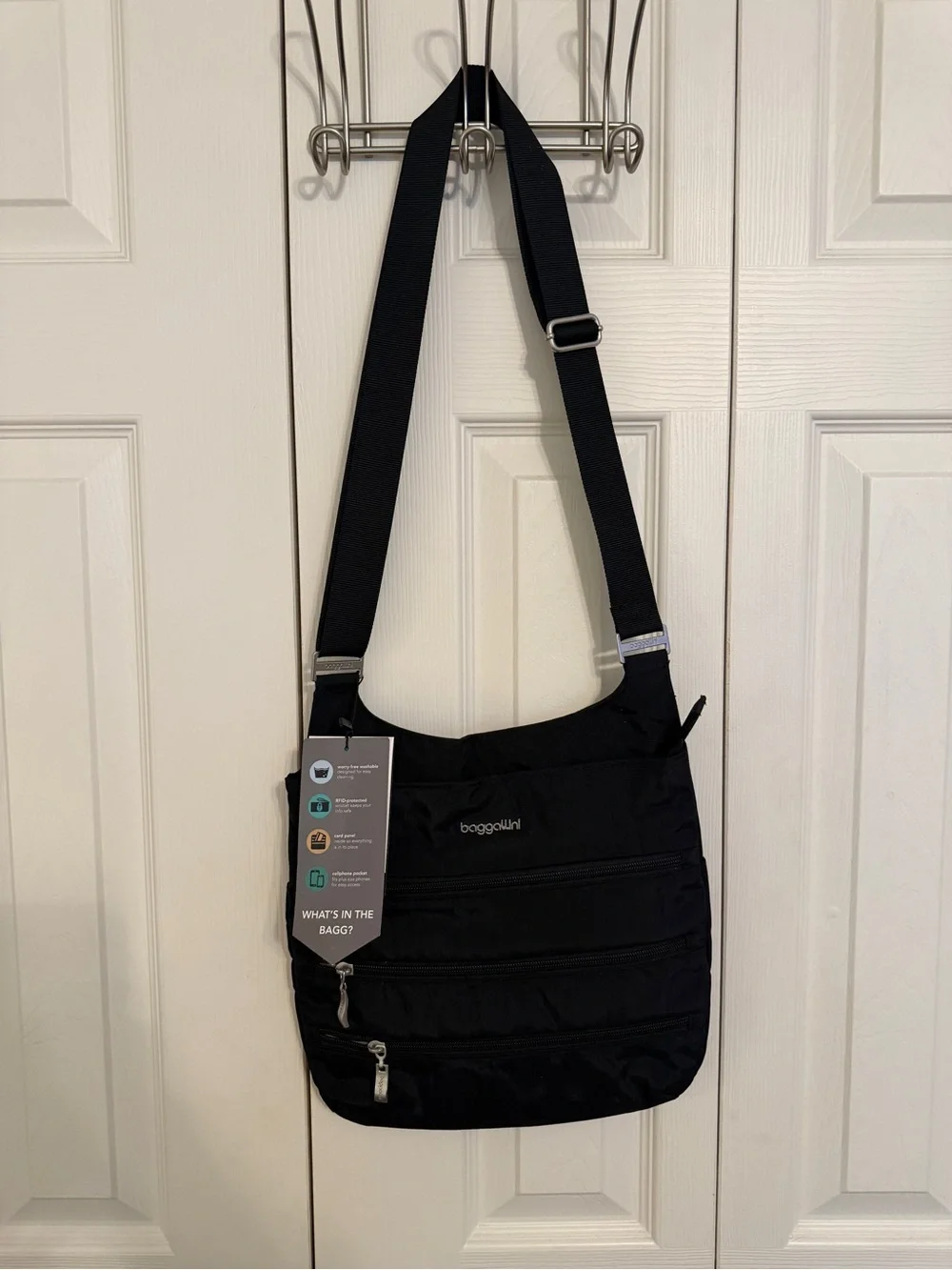 Baggallini Big Zipper Bagg RFID Black Crossbody Travel Purse NWT
